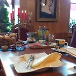Zur Sonne Hotel